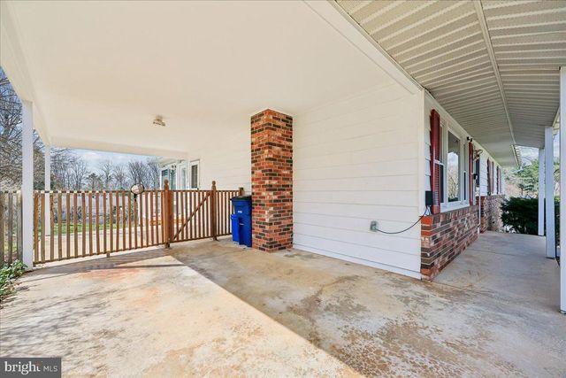 11924 FERNSHIRE RD, Gaithersburg, MD 20878