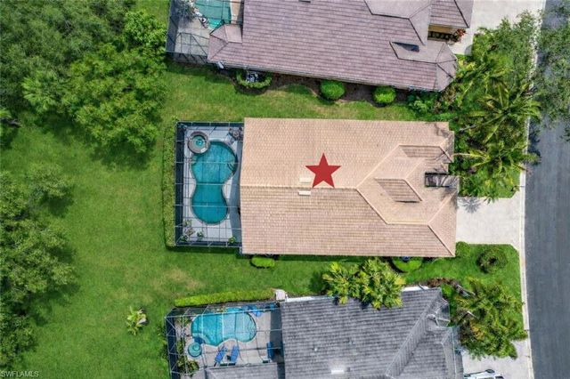 4832 Cerromar DR, Naples, FL 34112