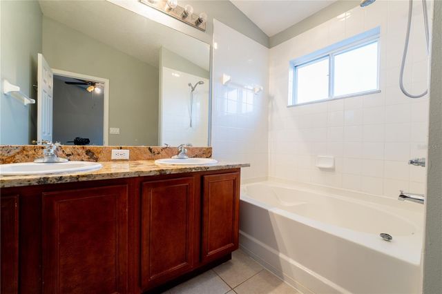 9609 CARLSDALE DRIVE, Riverview, FL 33578