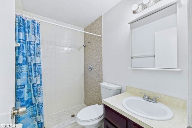 4407 SW 7th PL 4, Cape Coral, FL 33914