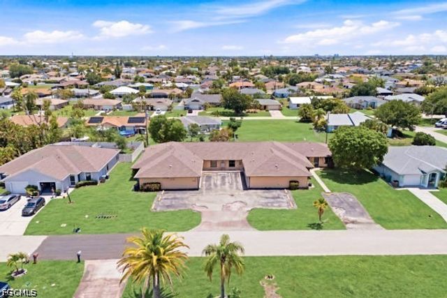 4407 SW 7th PL 4, Cape Coral, FL 33914