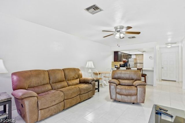 4407 SW 7th PL 4, Cape Coral, FL 33914