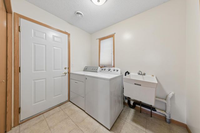 6524 Riverwood Lane, Brooklyn Center, MN 55430