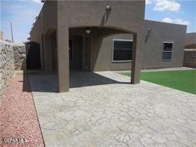 15664 Christian Castle, El Paso, TX 79938