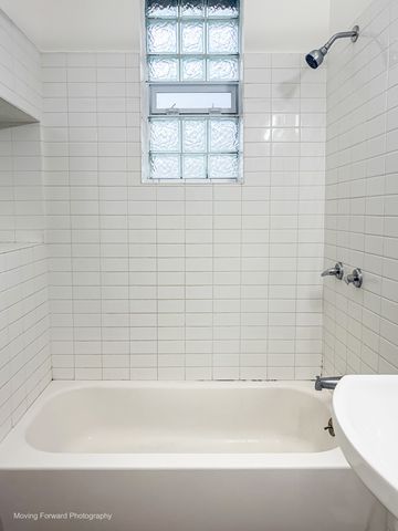 2524 S California Avenue, Chicago, IL 60608