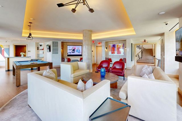 100 Lovejoy Wharf 5Q, Boston, MA 02114
