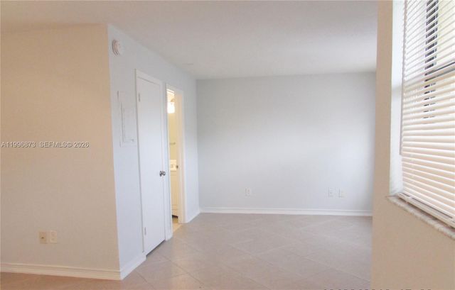 4581 W Mcnab Rd 17, Pompano Beach, FL 33069