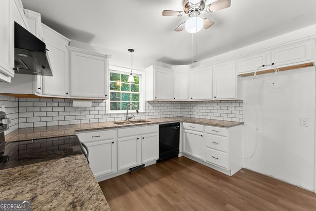 546 Barron Drive, Clarkesville, GA 30523