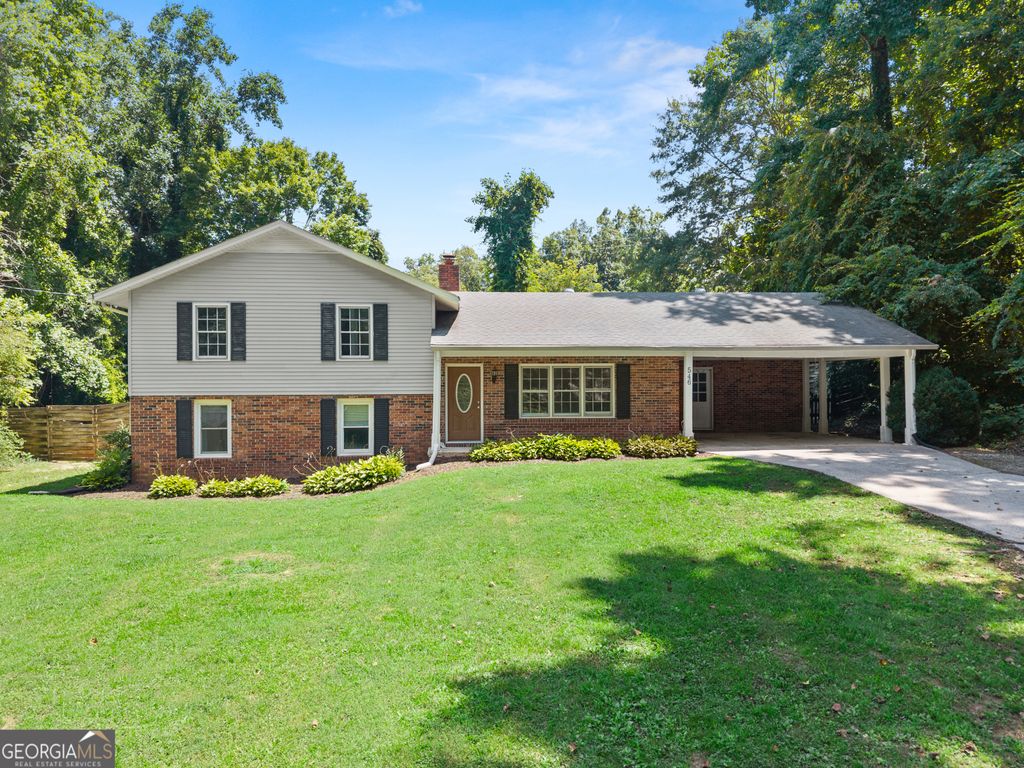 546 Barron Drive, Clarkesville, GA 30523 — photo 2