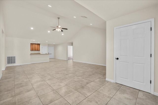 6420 Grace Lane C879A, Pearland, TX 77584