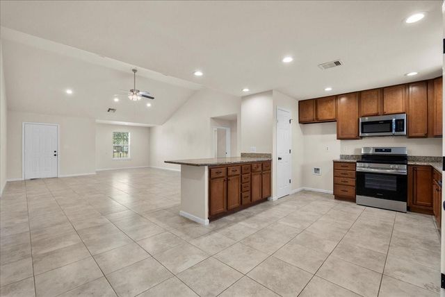 6420 Grace Lane C879A, Pearland, TX 77584