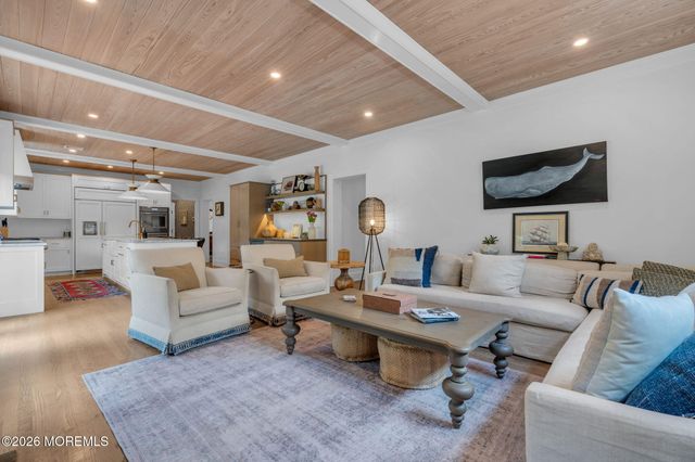22 1st Street, Rumson, NJ 07760