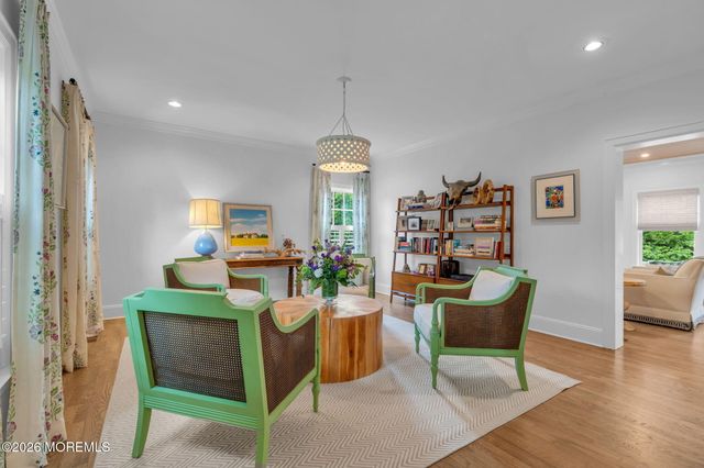 22 1st Street, Rumson, NJ 07760