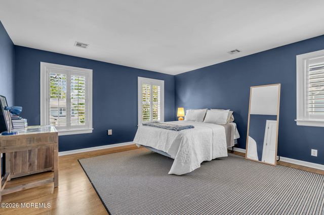 22 1st Street, Rumson, NJ 07760