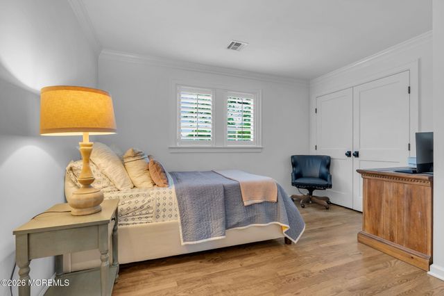 22 1st Street, Rumson, NJ 07760