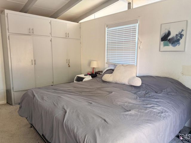 2218 Lindora Street, Bakersfield, CA 93306