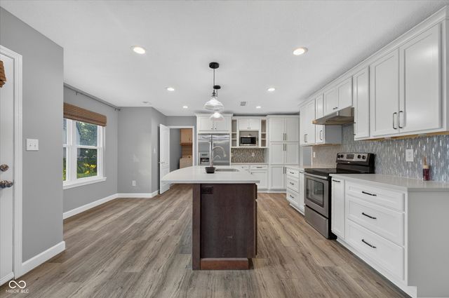 13831 Naples Drive, Fishers, IN 46038