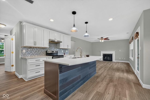 13831 Naples Drive, Fishers, IN 46038