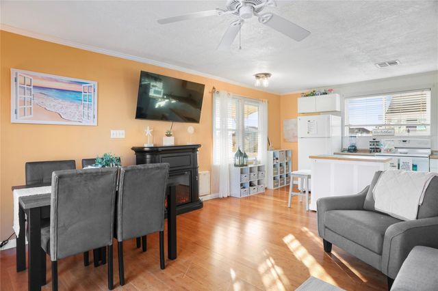 4119 Surf Drive, Galveston, TX 77554