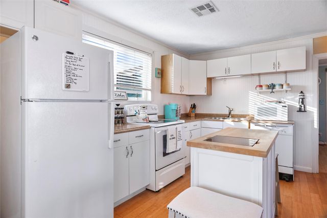4119 Surf Drive, Galveston, TX 77554