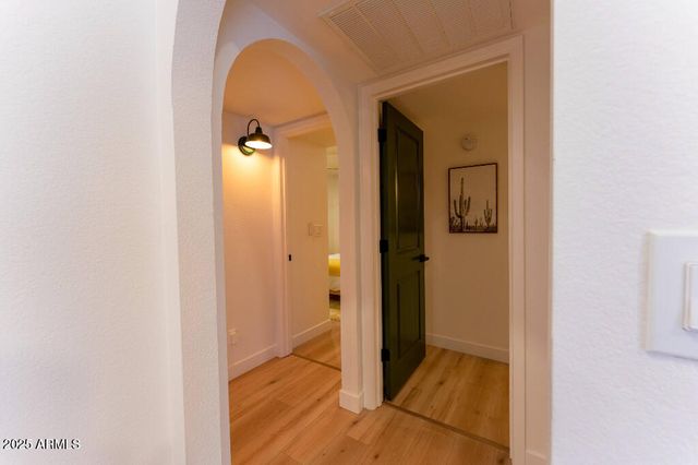 8520 W PALM Lane 1049, Phoenix, AZ 85037