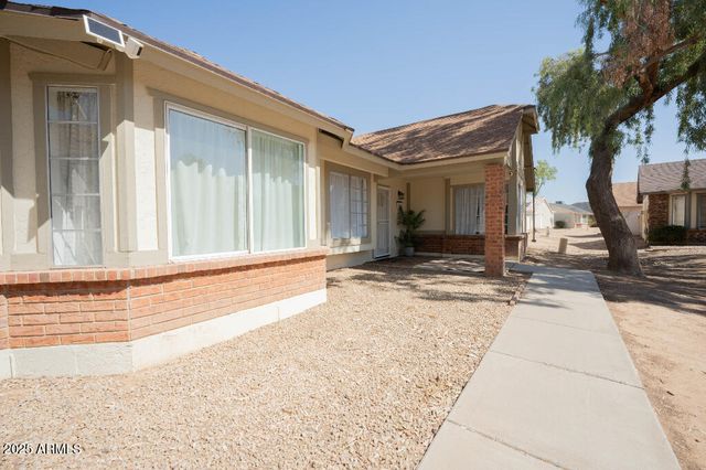 8520 W PALM Lane 1049, Phoenix, AZ 85037