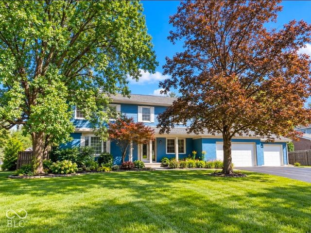 7053 Grosvenor Place, Indianapolis, IN 46220