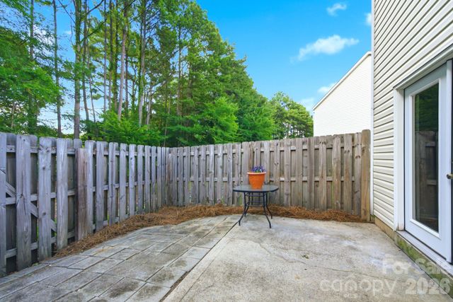 242 Water Oak Drive, Pineville, NC 28134