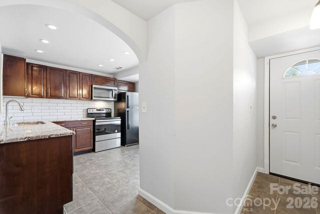 242 Water Oak Drive, Pineville, NC 28134