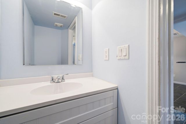 242 Water Oak Drive, Pineville, NC 28134