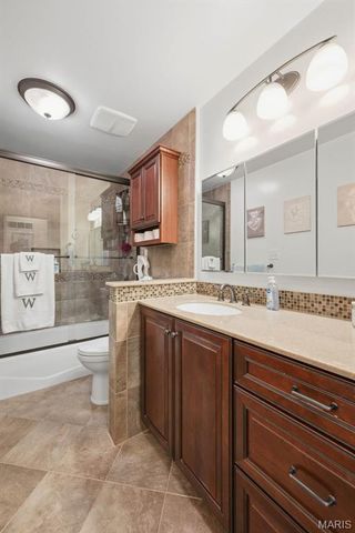254 Village Mead Drive, Ballwin, MO 63021