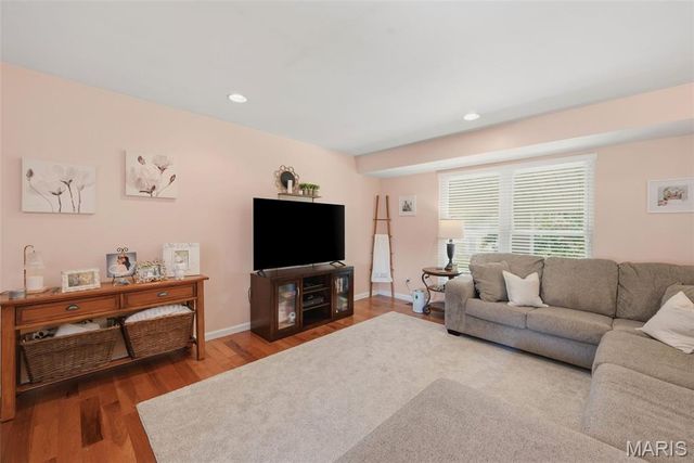 254 Village Mead Drive, Ballwin, MO 63021