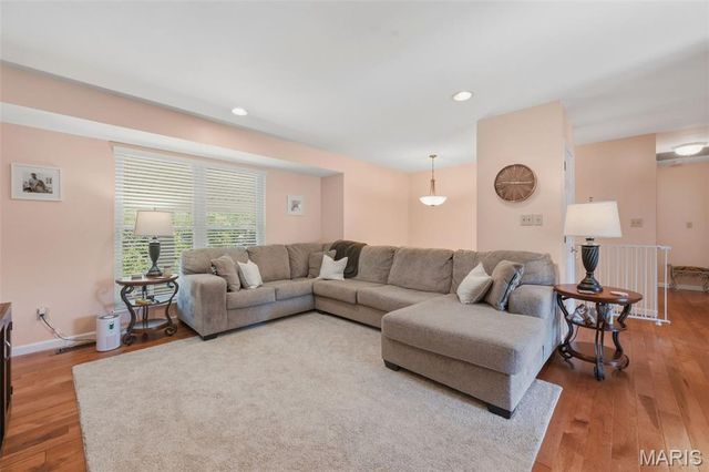 254 Village Mead Drive, Ballwin, MO 63021