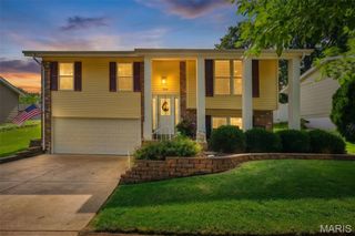 254 Village Mead Drive, Ballwin, MO 63021