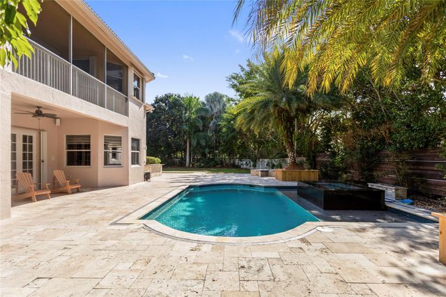 1585 Victoria Isle Way, Weston, FL 33327
