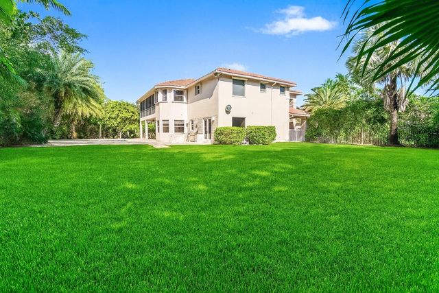 1585 Victoria Isle Way, Weston, FL 33327