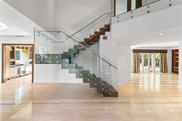 1585 Victoria Isle Way, Weston, FL 33327