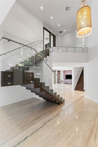 1585 Victoria Isle Way, Weston, FL 33327