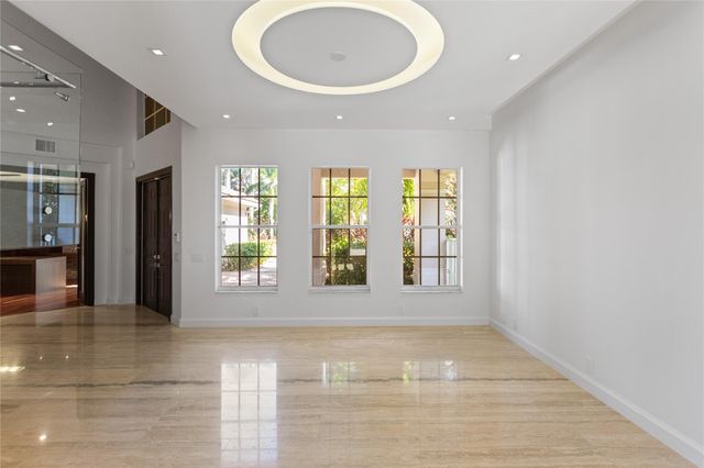 1585 Victoria Isle Way, Weston, FL 33327