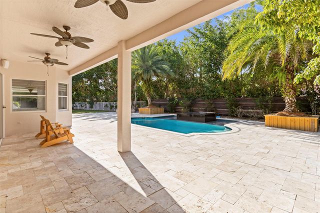 1585 Victoria Isle Way, Weston, FL 33327