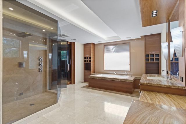 1585 Victoria Isle Way, Weston, FL 33327