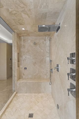 1585 Victoria Isle Way, Weston, FL 33327