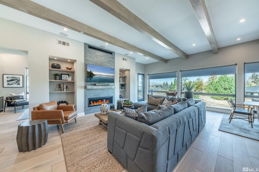 Image 7 of property listing at 87 Caballada Street, Reno, NV 89511