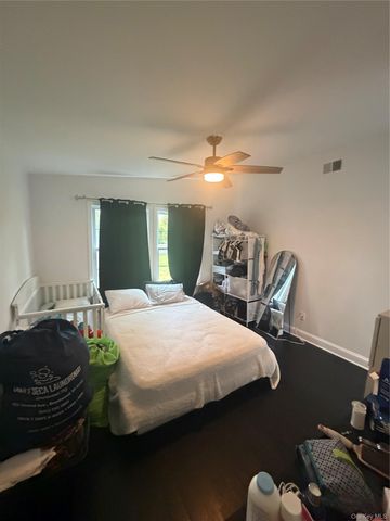 1013 Merriam Road, Bay Shore, NY 11706