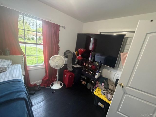 1013 Merriam Road, Bay Shore, NY 11706