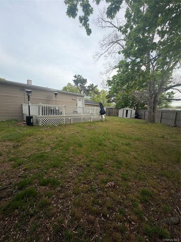 1013 Merriam Road, Bay Shore, NY 11706