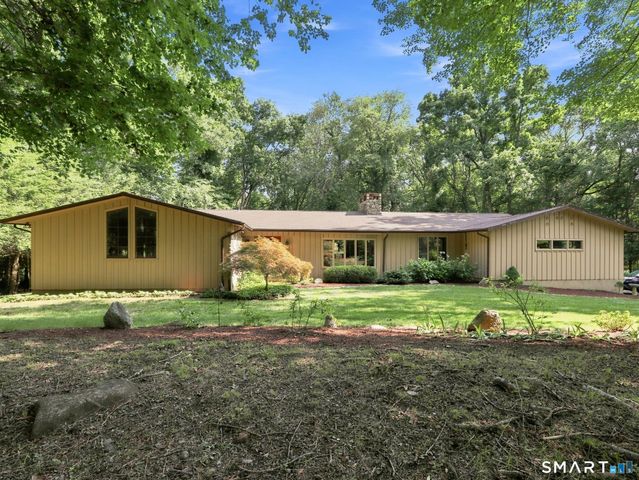 22 Codfish Lane, Weston, CT 06883