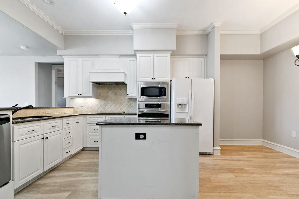 301 Watermere Drive 212, Southlake, TX 76092 — photo 2