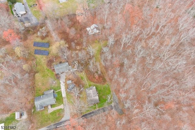 4 Woodlawn Ave, Frankford Twp., NJ 07826