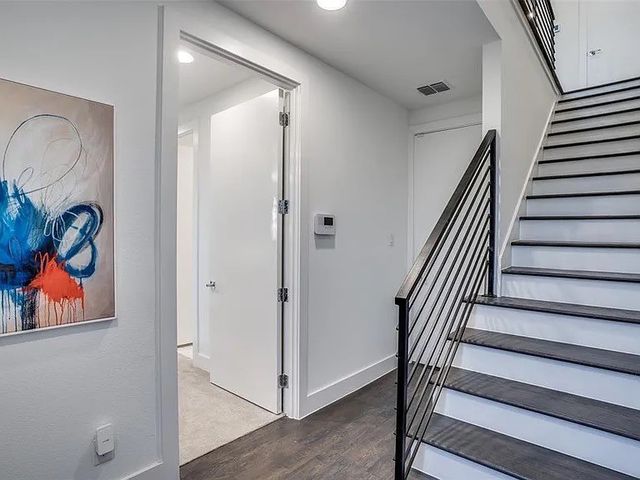 1913 Dowgate Court, Dallas, TX 75204